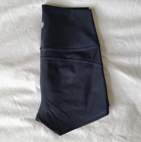 Workout shorts - Picture 7 of 7